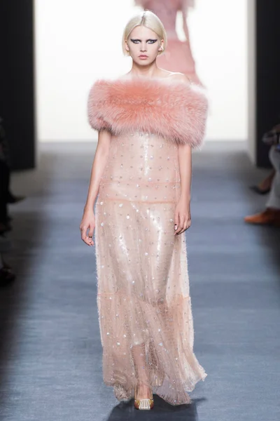 Look 43